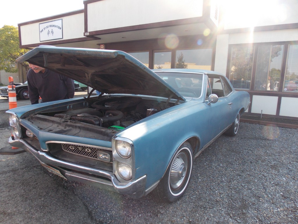 VINTAGE VEHICLES 904 Vallejo Avenue, Novato, California * 415892